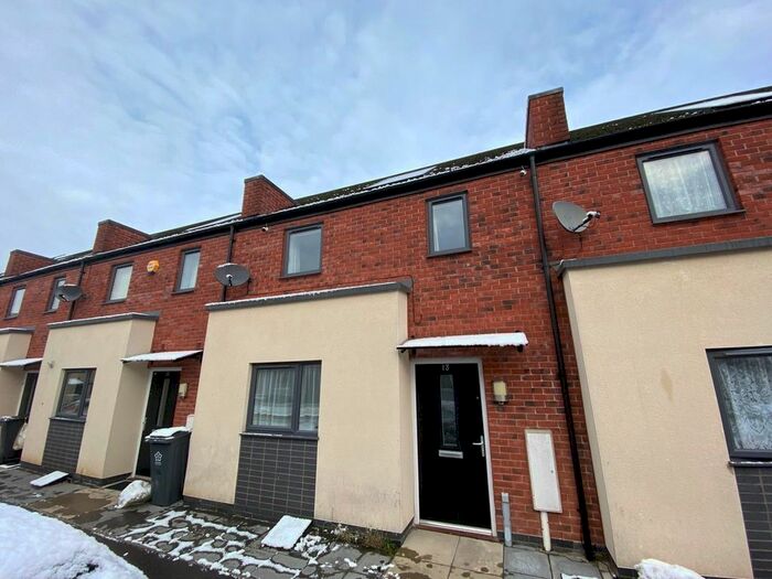 3 Bedroom Town House To Rent In Union Street, Leicester LE4