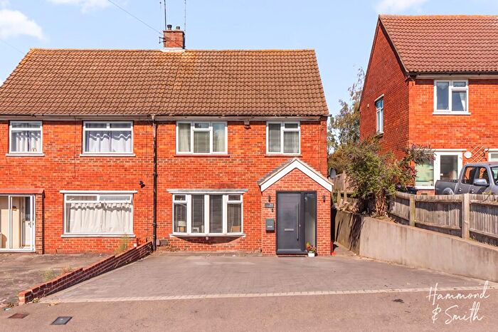 3 Bedroom Semi-Detached House For Sale In Wheelers, Epping, CM16