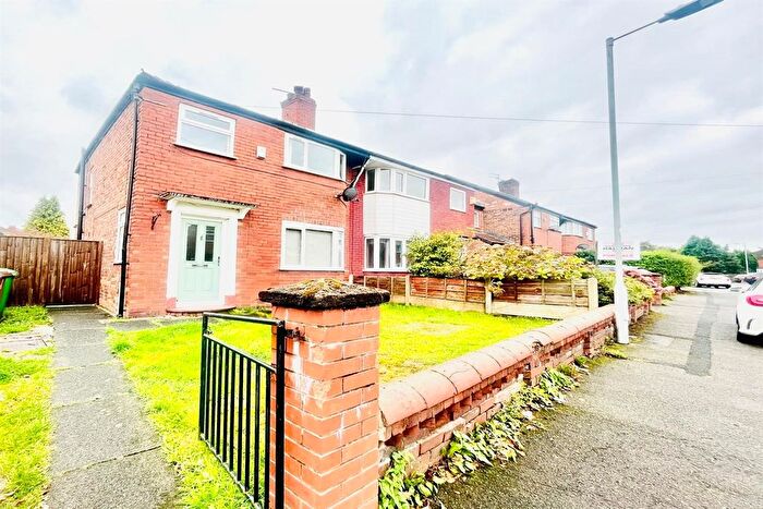 3 Bedroom Semi-Detached House To Rent In Highbank Drive, East Didsbury, Didsbury, Manchester, M20
