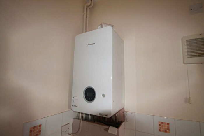 1 Bedroom Cottage For Sale In Minffordd, Pentredwr, Rhosllanerchrugog, Wrexham, LL14