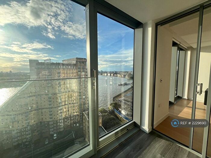 1 Bedroom Flat To Rent In Marsh Wall, London, E14