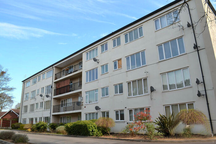 1 Bedroom Apartment To Rent In Rhodesia Court, Bessacarr, Doncaster, DN4