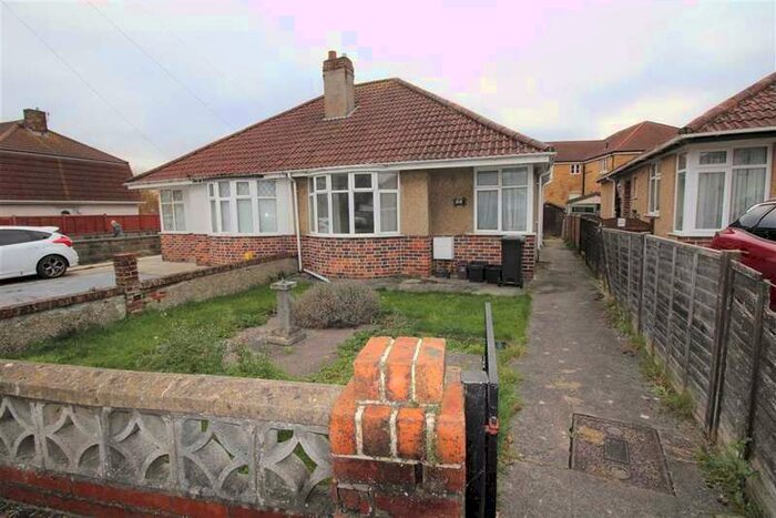 2 Bedroom Semi-Detached Bungalow To Rent In Weston-super-mare, BS23