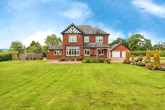 4 Bedroom Detached House For Sale In Wrexham Road, Pulford, Caer, Wrexham Road, CH4