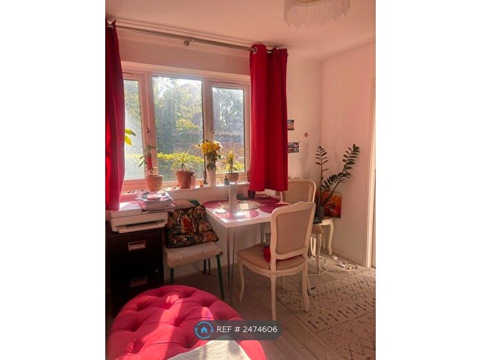 1 Bedroom Flat To Rent In Jack Clow Road, London, E15