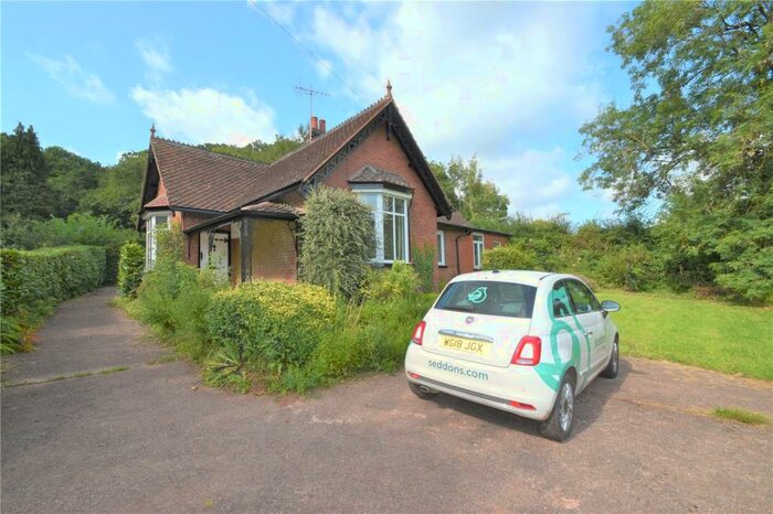3 Bedroom Bungalow To Rent In Bickleigh, Tiverton, Devon, EX16