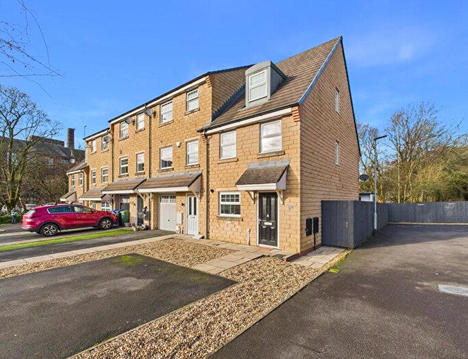 3 Bedroom Town House For Sale In Cotton Way, Rossendale, Lancashire, BB4