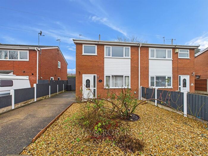 3 Bedroom Semi-Detached House For Sale In Gwalia, Johnstown, Wrexham, LL14