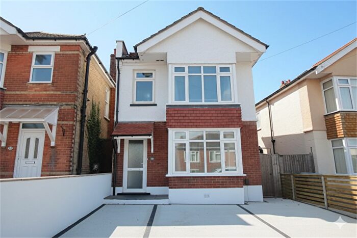 5 Bedroom House To Rent In Denmark Road, Bournemouth, BH9