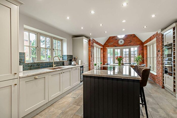 4 Bedroom Detached House For Sale In Slaynes Lane, Misson, Doncaster, DN10