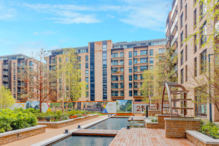 1 Bedroom Flat To Rent In City Road, Clerkenwell, EC1V