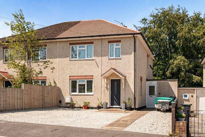 3 Bedroom Semi Detached House For Sale In Suffolk Road, Salisbury, SP2