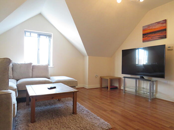 2 Bedroom Apartment To Rent In Southville, Myrtle Court, BS3