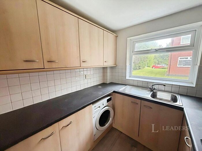 2 Bedroom Flat To Rent In Constance Gardens, Salford, Greater Manchester, M5