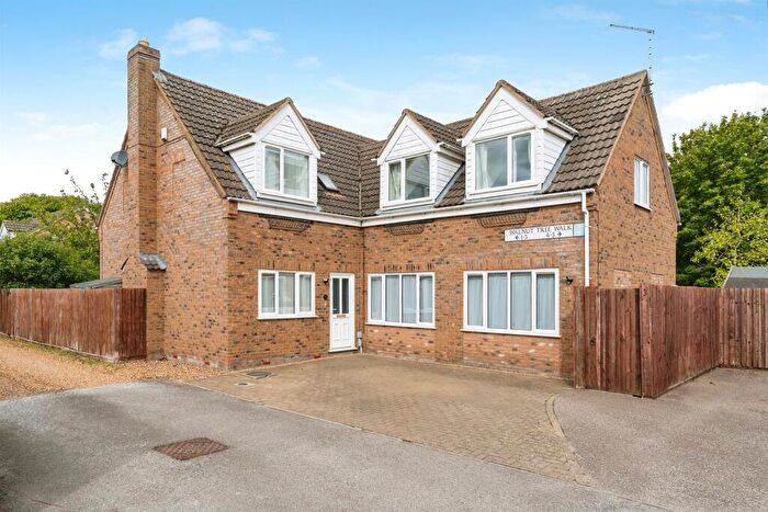 5 Bedroom Detached House For Sale In Walnut Tree Walk, Wimblington, March, PE15