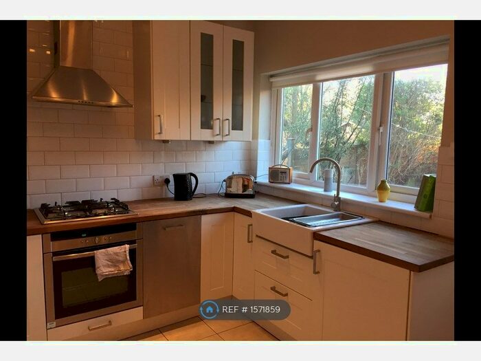 2 Bedroom Flat To Rent In Ealing, London, W5