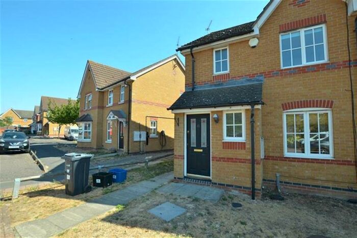 3 Bedroom House To Rent In Karina Close, Chigwell, IG7