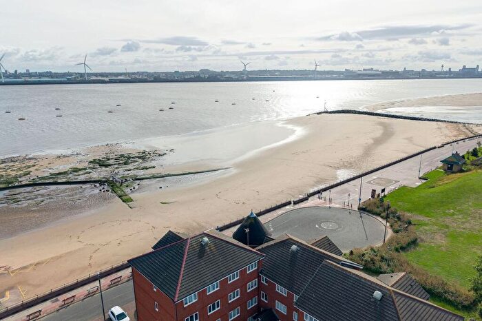 2 Bedroom Flat For Sale In Tower Promenade, Wallasey, CH45