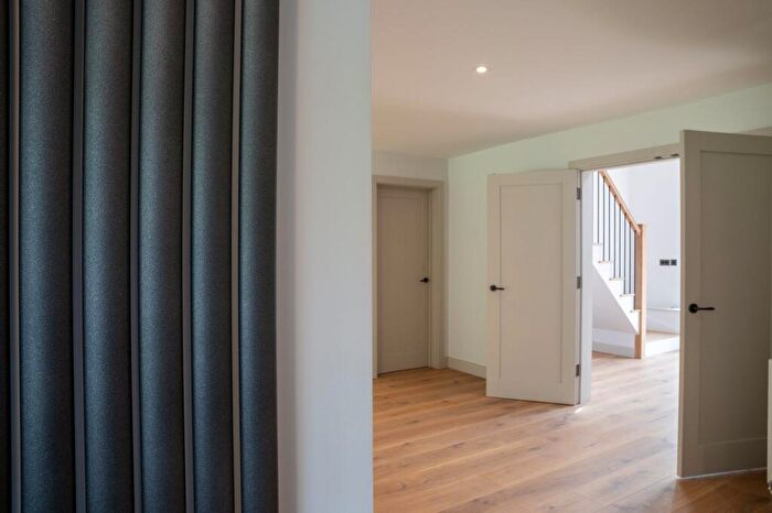 5 Bedroom Detached House To Rent In Nash Meadows, South Warnborough, RG29