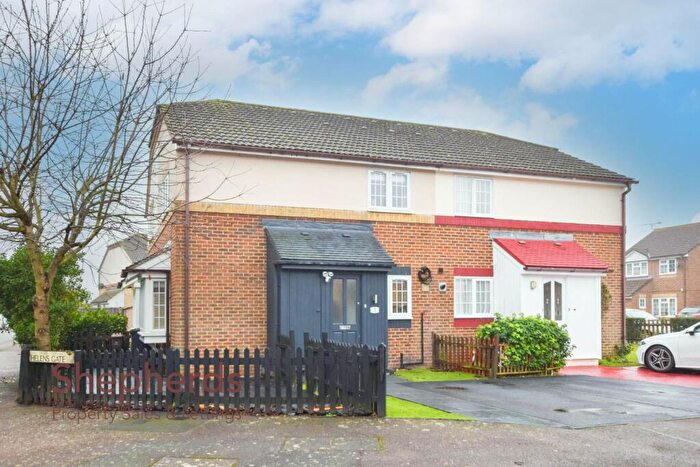 2 Bedroom House For Sale In Helens Gate, Thomas Rochford Way, Cheshunt, EN8