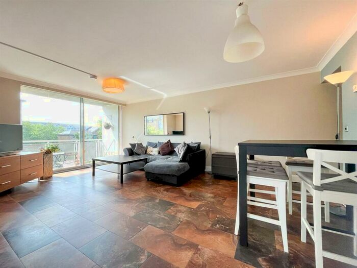 3 Bedroom Apartment To Rent In Regent Court, St John's Wood, NW8