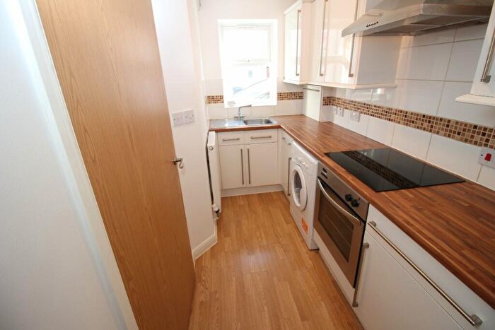 2 Bedroom Terraced House To Rent In Spencer Street, Lincoln Bed House Off High Street, LN5