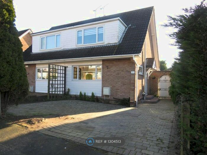 3 Bedroom Semi-Detached House To Rent In Milton Close, Wigston LE18