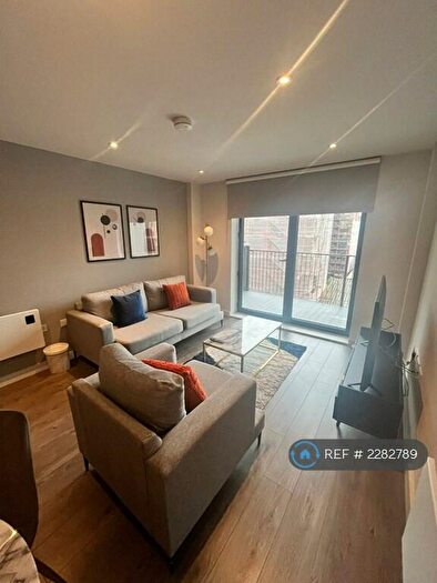 2 Bedroom Flat To Rent In Ordsall Lane, Salford, M5