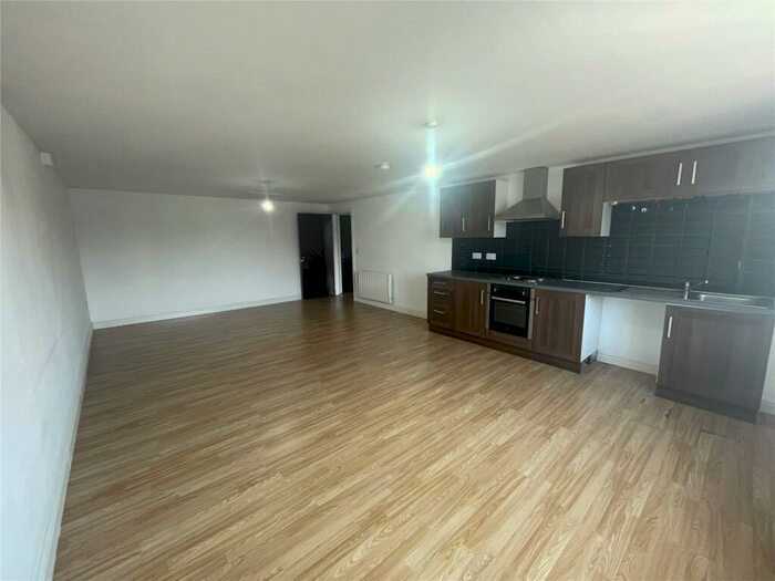 Apartment To Rent In Aspley Lane, Nottingham, NG8