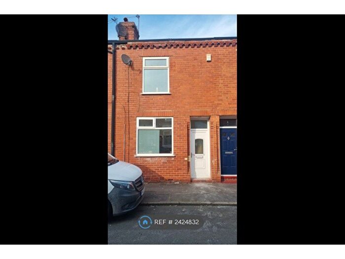 2 Bedroom Terraced House To Rent In Agnew Road, Manchester, M18