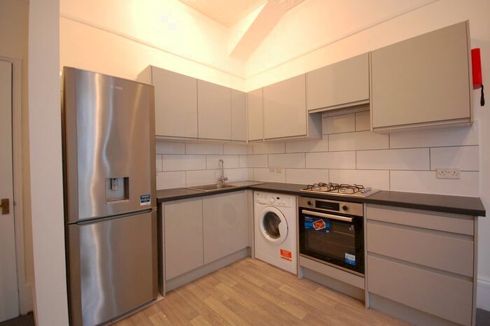 2 Bedroom Flat To Rent In Fulham, London, SW6