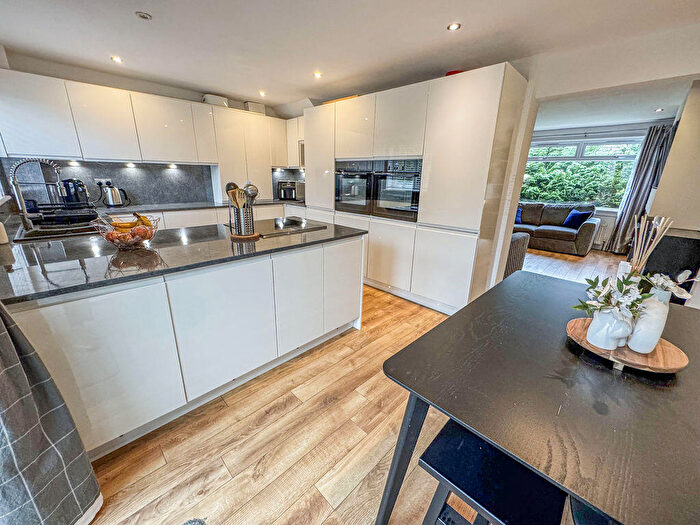 3 Bedroom Semi-Detached House For Sale In Yarrow Crescent, Bishopton, PA7