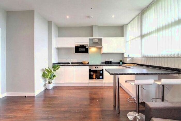 Studio To Rent In Axis House, Bath Road, Heathrow, Hayes, UB3