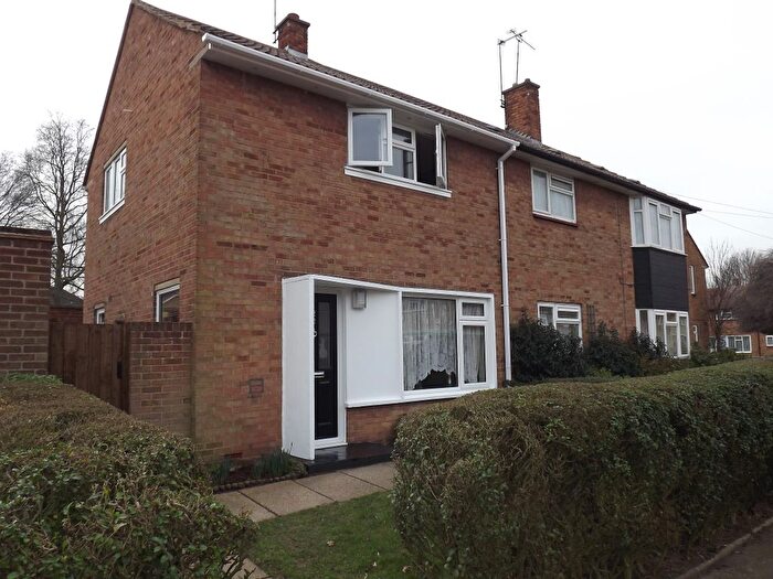 2 Bedroom Semi-Detached House To Rent In Hornby Avenue, Southend-On-Sea, SS0