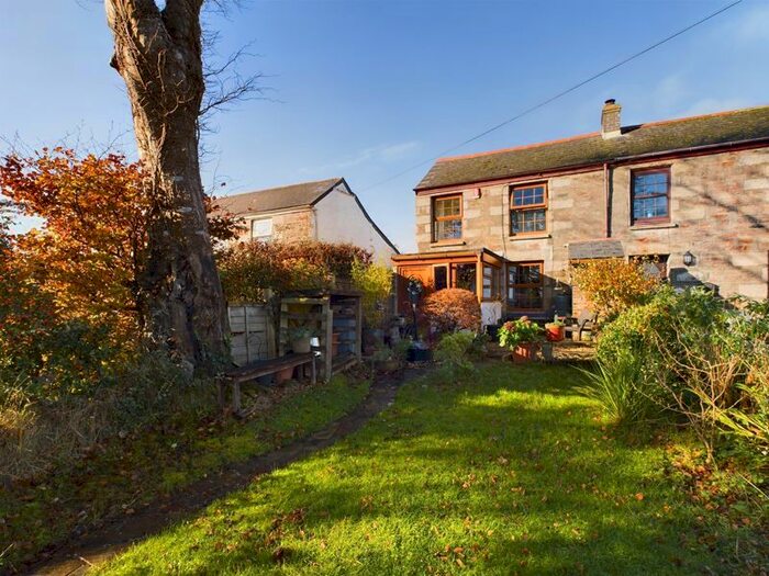 3 Bedroom End Of Terrace House For Sale In Trevarth Terrace, Trevarth, Redruth, TR16