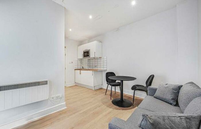 1 Bedroom Apartment To Rent In Daventry Street, Marylebone, London, NW1
