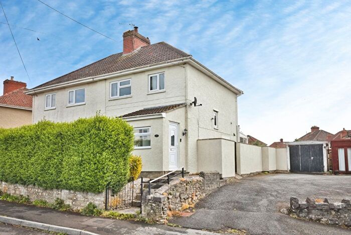 3 Bedroom Semi Detached House For Sale In Cornwall Road, Shepton Mallet, Somerset, BA4