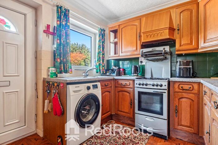 2 Bedroom Detached Bungalow For Sale In Appleton Way, Doncaster, South Yorkshire, DN5