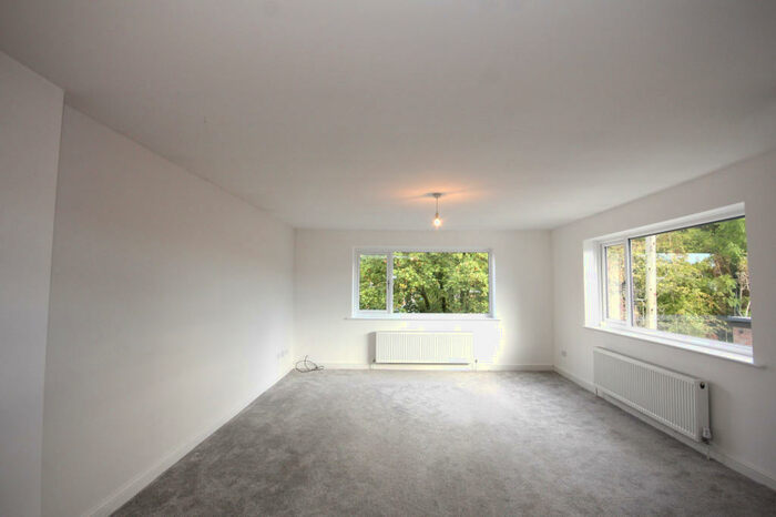 3 Bedroom Apartment To Rent In Liverpool Road, Preston, Lancashire, PR4