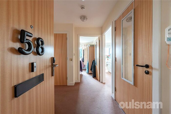 2 Bedroom Apartment For Sale In Chatham Road, Northfield, Birmingham, B31