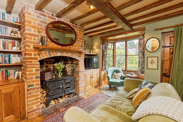 2 Bedroom End Of Terrace House For Sale In London Road, Sevenoaks, TN13