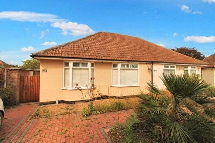 2 Bedroom Bungalow For Sale In Daniel Cole Road, Colchester, CO2