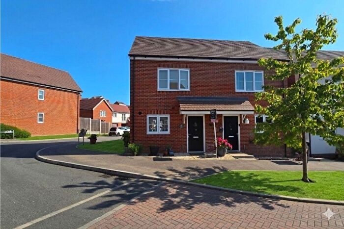 2 Bedroom Semi-Detached House For Sale In Mason Lane, Peters Village, Wouldham, ME1