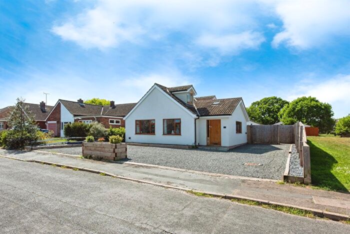 5 Bedroom Detached Bungalow For Sale In Clements Way, Beck Row, Bury St. Edmunds, IP28