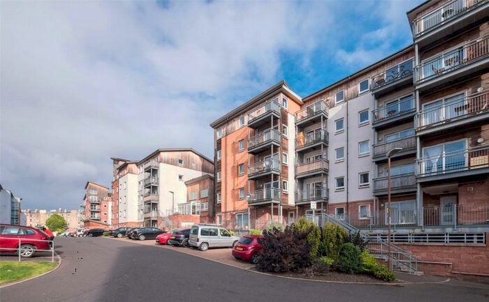 2 Bedroom Apartment To Rent In Albion Gardens, Easter Road, Edinburgh, EH7