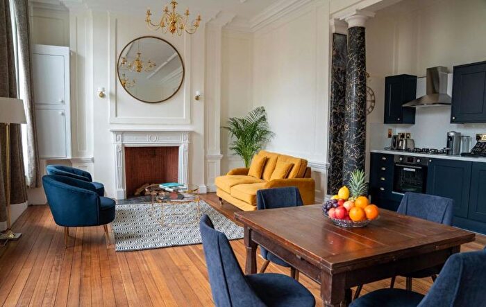 Studio To Rent In Charrington House, Cephas Avenue, London, E1
