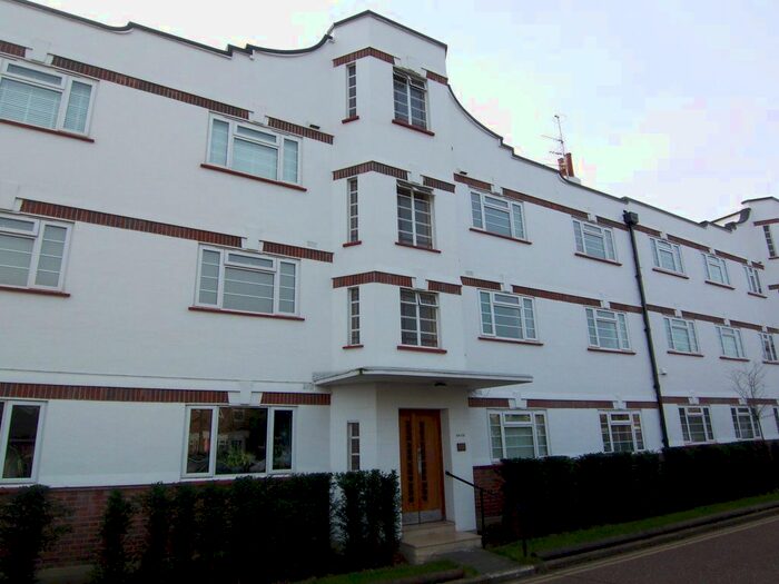 Studio To Rent In Bushey Road, London, SW20