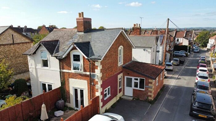 2 Bedroom Semi-Detached House For Sale In Bond Street, Trowbridge, BA14