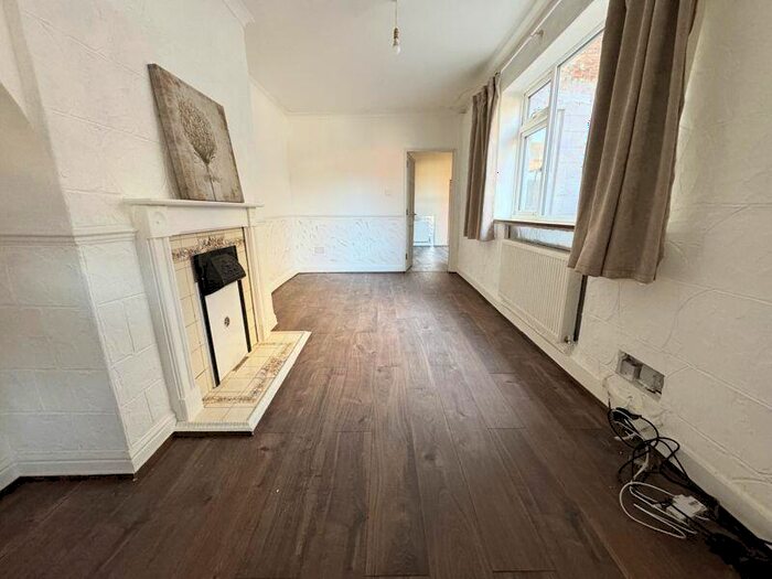 1 Bedroom Flat To Rent In Wellington Street, Grimsby, DN32