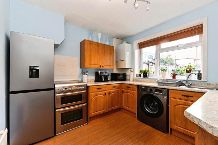3 Bedroom Terraced House For Sale In Tintern Road, Carshalton, SM5